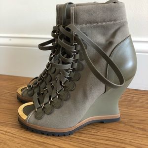 CHLOÉ New never worn
River wedge boots